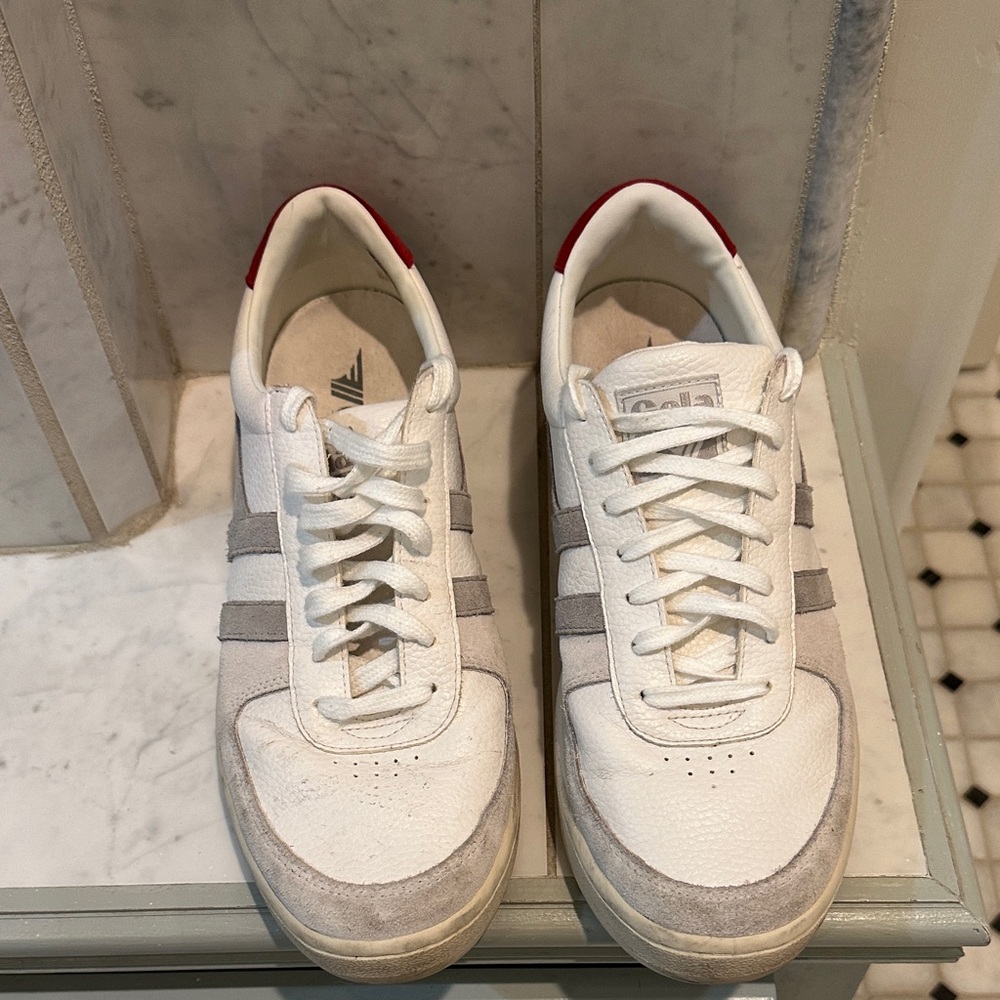 GOLA Men's White and Gray Sneakers with Red Accents